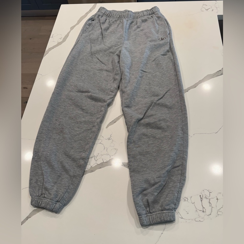 Alo Accolade Sweatpants - Gray